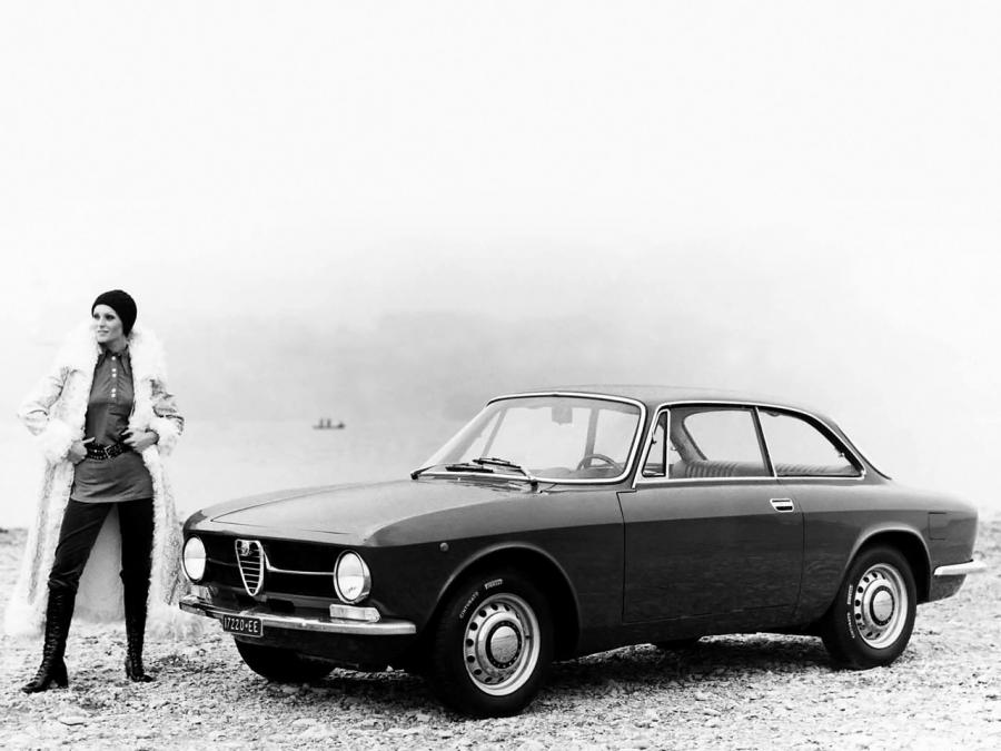  Alfa Romeo GT 1300 Junior (105) 1970 года  (фото 3 из 3)